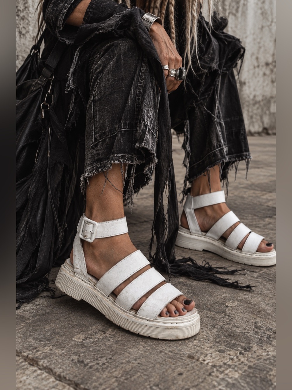 Dr. Martens Clarissa White Leather Platform Strap Sandals Women’s US 8 EU 39